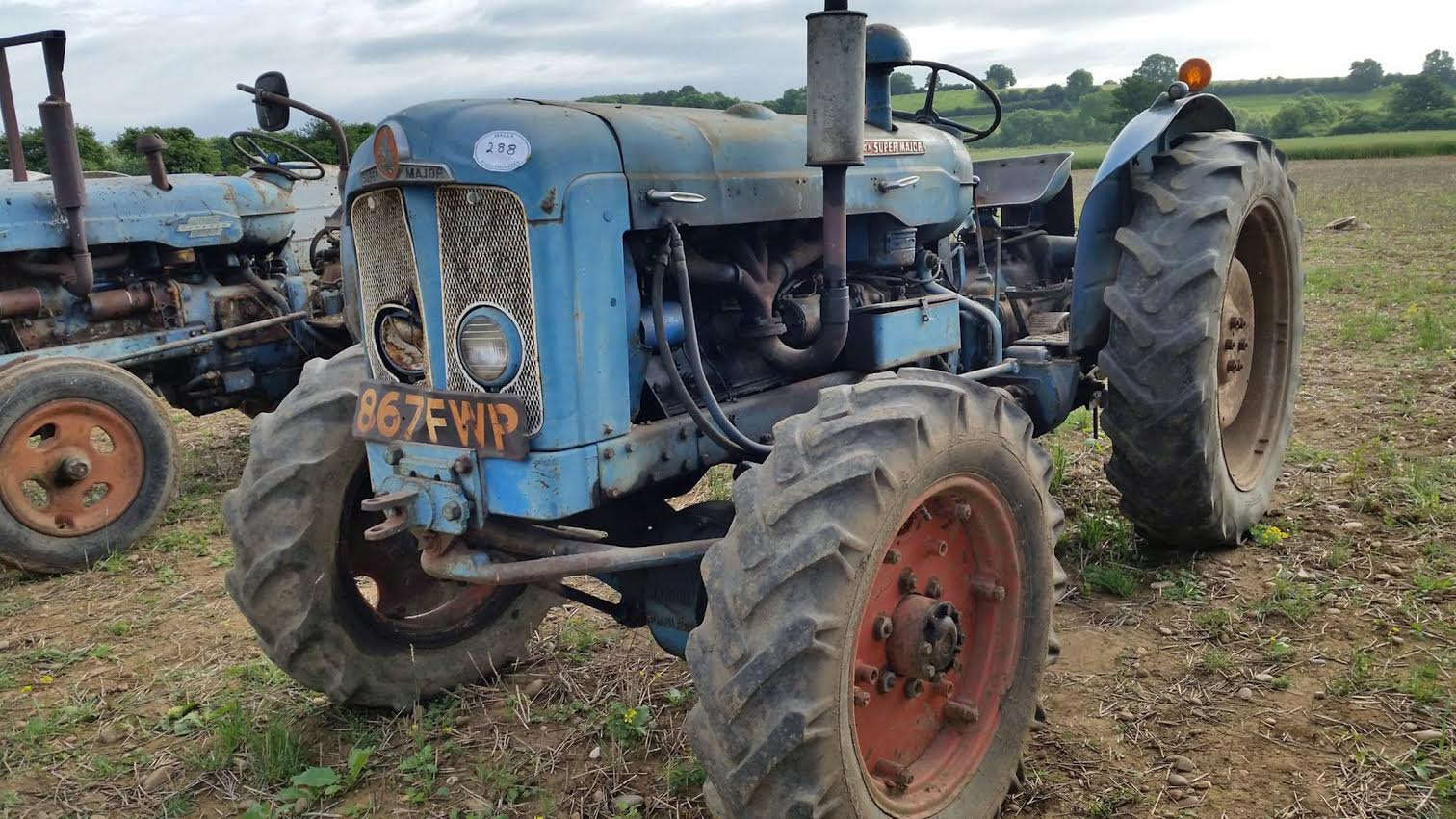 A Super Major with Roadless 4wd conversion which sold for £6,600