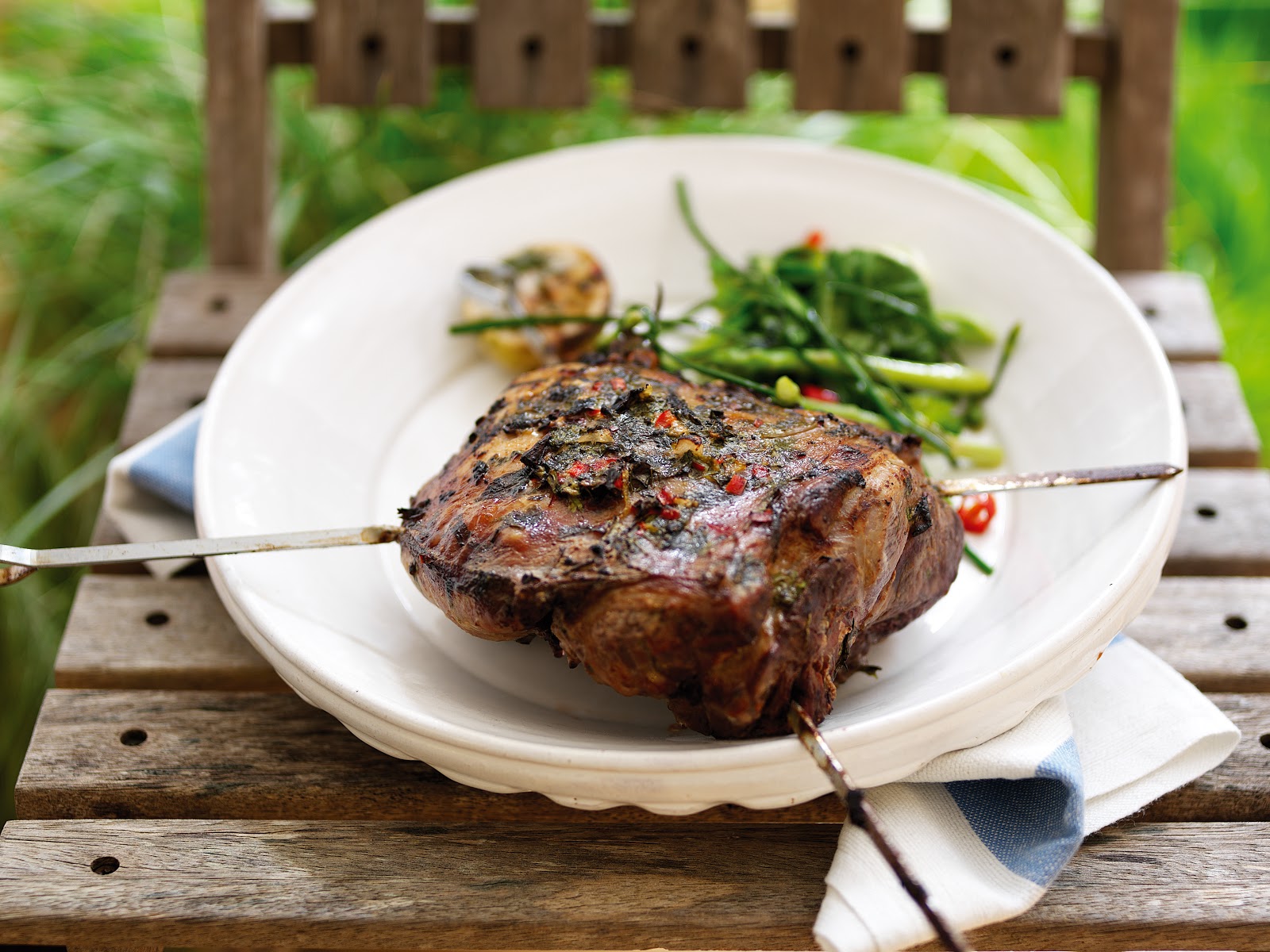 Nearly 80% looked to source British produce where possible, but 57.8% thought that spring was the best time to buy new season PGI Welsh Lamb