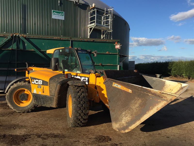 The 460/70 R 24 BibLoad fitments have clocked up more than 2,000 hours’ work to date