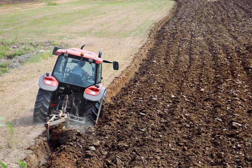 Existing farmers are provided with support, but those at the foot of the ladder are not, the survey said