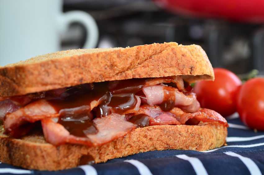 Across all 10 retailers covered in the bimonthly AHDB Pork survey, there was an 11% year-on-year fall in the proportion of British bacon on the shelves