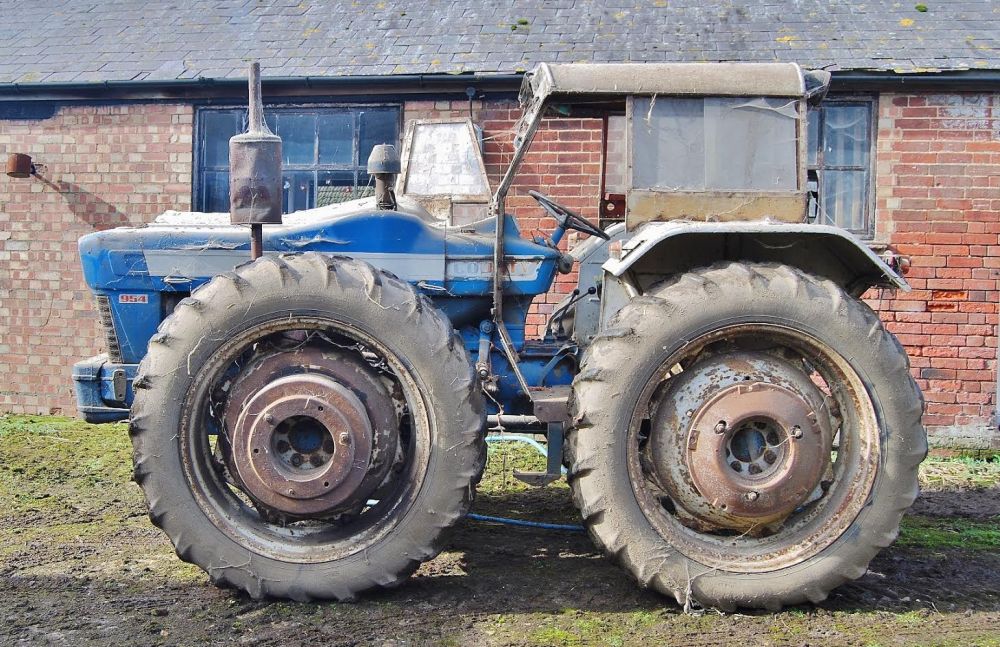 Record prices achieved across 260 vintage and classic tractors totalling over £1.135m (Photo: County Super 6)