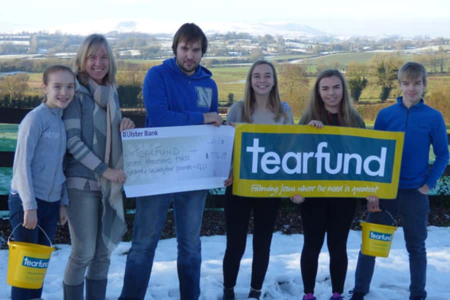 (L-R): Naomi, wife Roberta, Jonathan, Rebekah, Sarah and David Sloss (Photo: Tearfund)