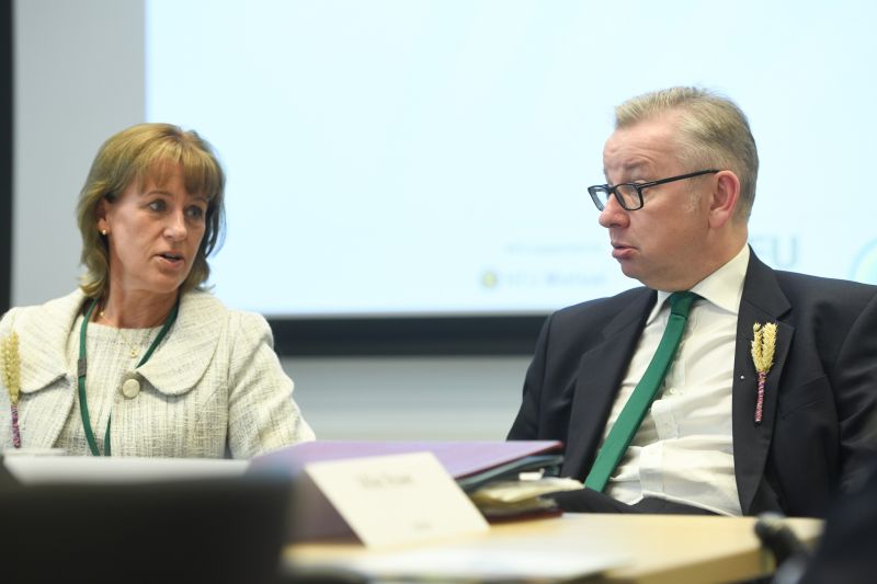 The NFU has highlighted a "worrying lack of confidence" amongst its membership due to ongoing political uncertainty