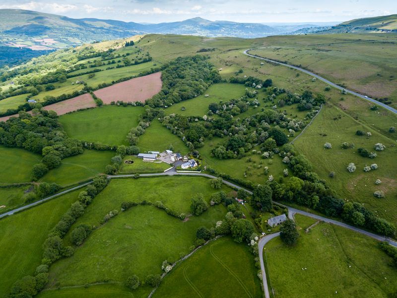 After choosing a field, the smartphone app flies the drone, collecting high resolution imagery