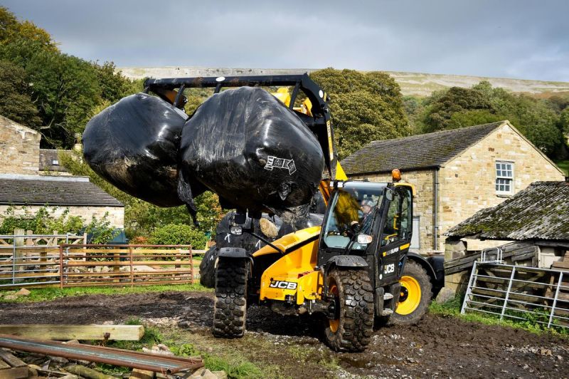 JCB donated much-needed machinery to the flood-affected family farms