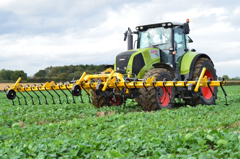 Claydon will exhibit a 6m-wide version of the new TerraBlade Heavy Duty Inter Row Hoe