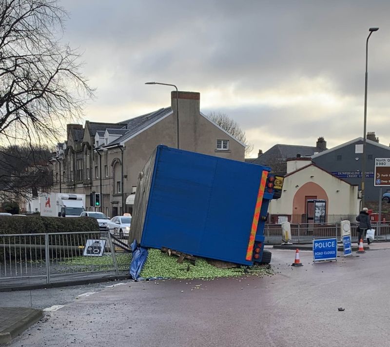 Police Scotland said traffic and Christmas dinners 'may be affected' (Photo: South West Fife Police/Twitter)