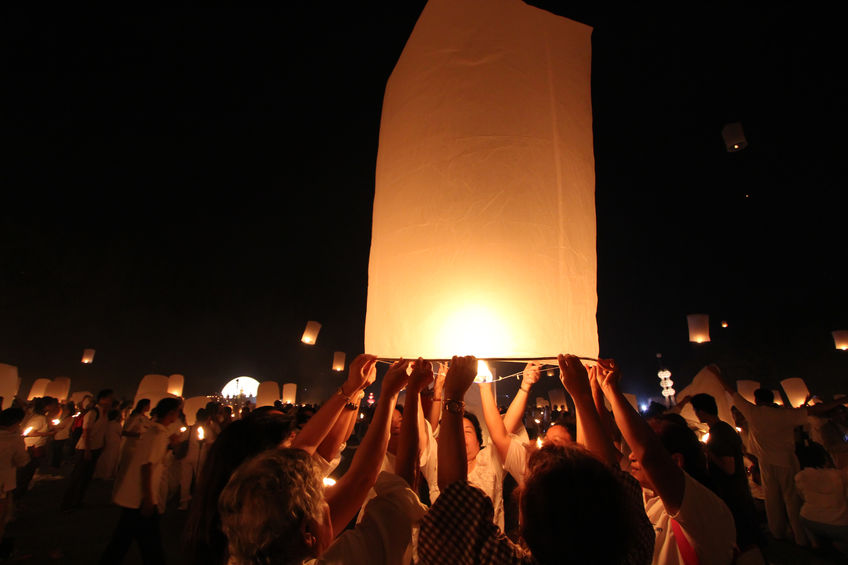 There are currently no national legislation in place regarding the use of sky lanterns