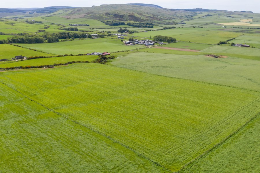 The land is situated about 2.75 miles to the south west of Campbeltown, on the Kintyre peninsula