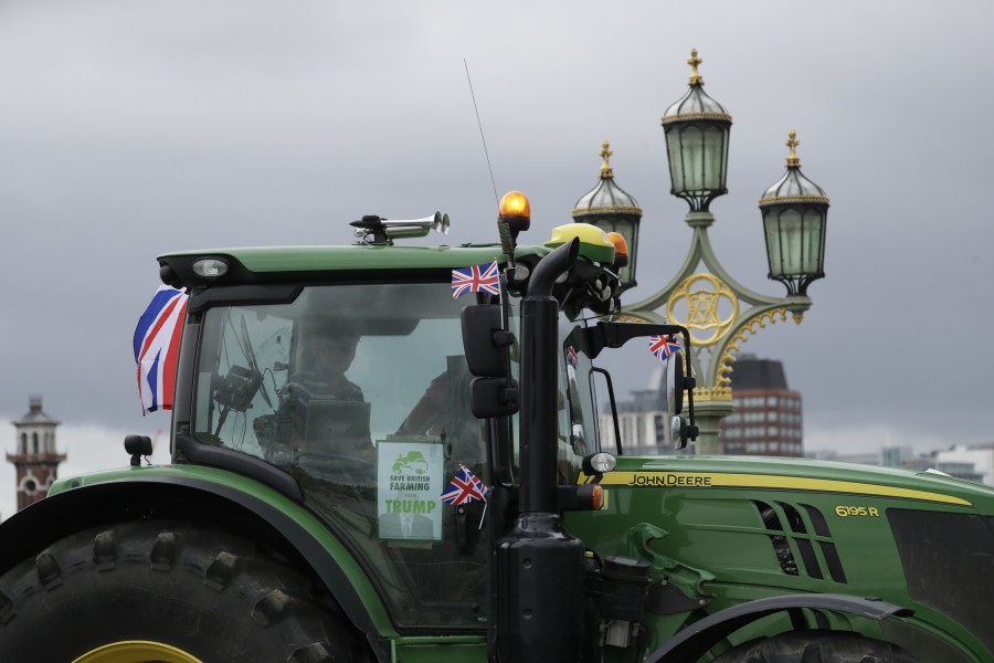 Save British Farming activists are lobbying MPs to vote to amend the bill to 'save food standards and farmers' (Photo: Matt Dunham/AP/Shutterstock)