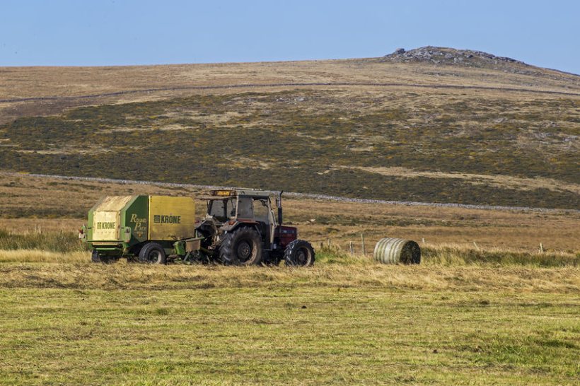 Very few farmers in Scotland have made an application for the Scottish government's funding, according to Galbraith