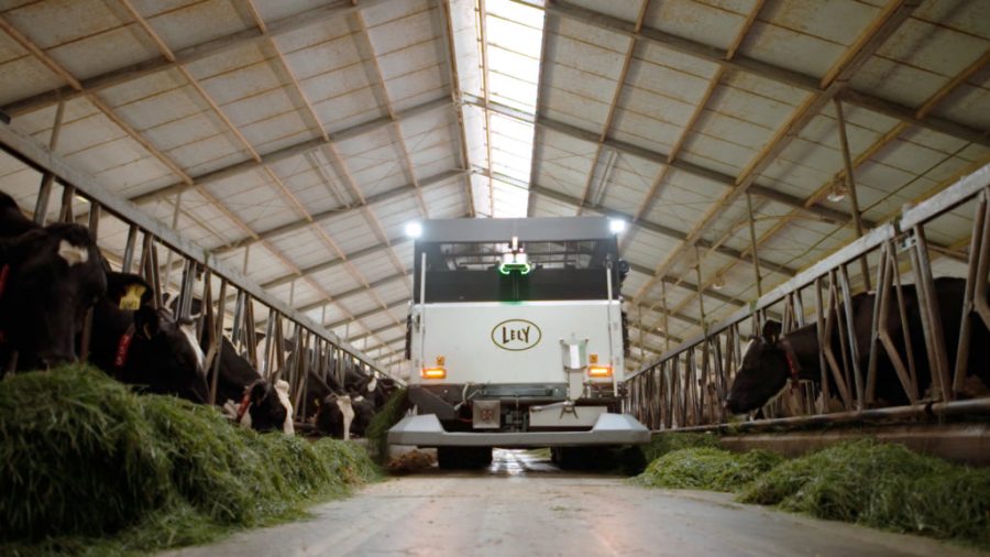 The fully autonomous, electric vehicle harvests and feeds fresh grass (Photo: Lely)