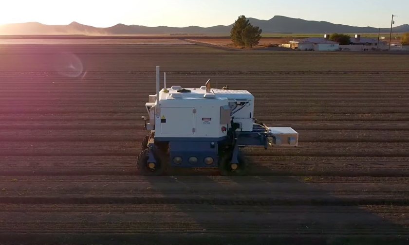 The high-powered lasers leave the soil microbiology undisturbed (Photo: Carbon Robotics)