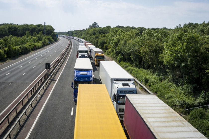 Many food and drink manufacturers will be 'dismayed' by the delays, the Food and Drink Federation (FDF) warns