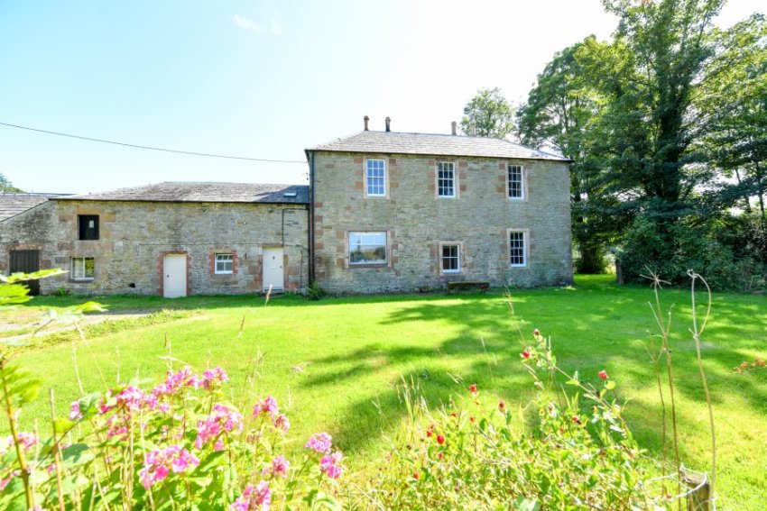 Glencartholm Farm includes a range of traditional and modern agricultural buildings