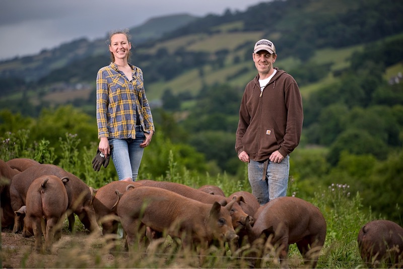 Forest Coalpit Farm utilise the power of social media to create a window into their business