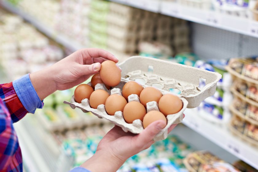 The public can once again buy free range eggs after measures to control the avian influenza outbreak were relaxed