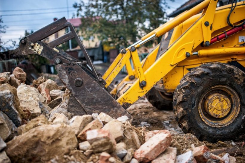 With numerous commercial developments under way, soil will need to be shifted from such sites – and farmers could be ideally placed to take it