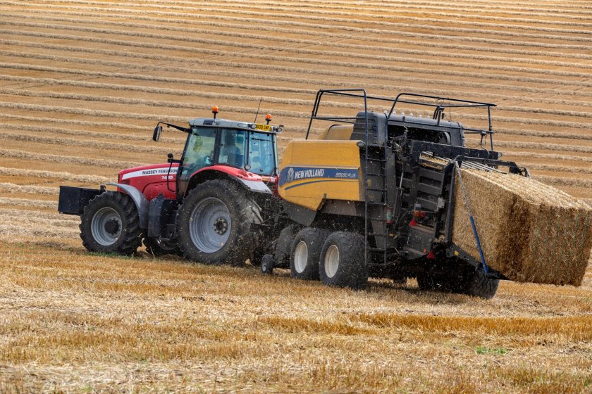 The final figures for UK tractor registrations for 2022 show there was 4% year-on-year decrease, to 11,580 machines