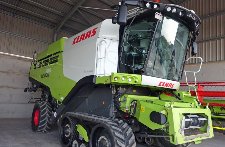 A Claas Lexion 760 combine is included in the auction at Crowgreaves Farm, Bridgnorth (Photo: Halls Auctioneer)