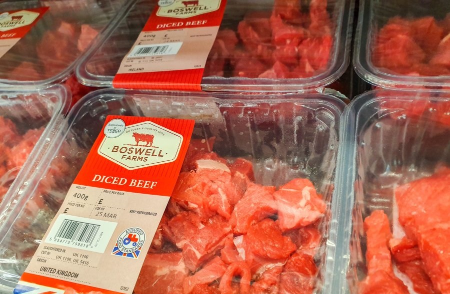A big meat-eater produces an average of 10.24 kg of greenhouse gasses each day, according to the new study