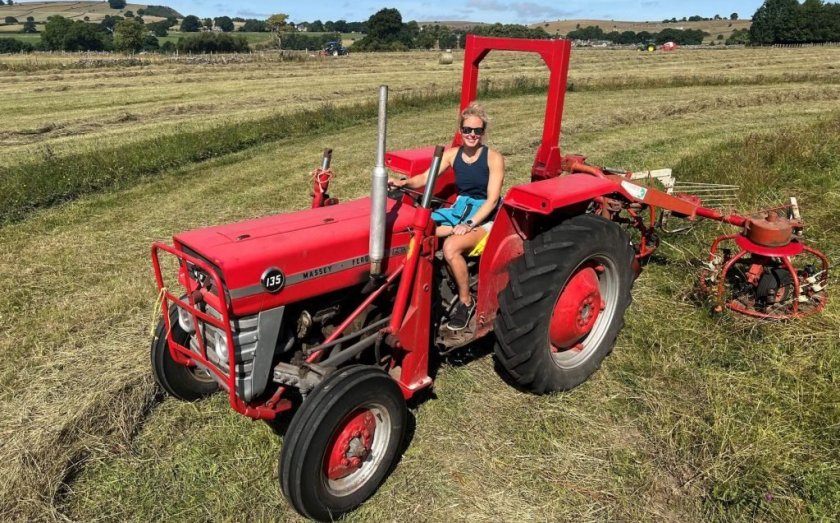  Joanna Shimwell - known as @dalefarmphotos on Instagram - is a farmer whose family farm began in 1880