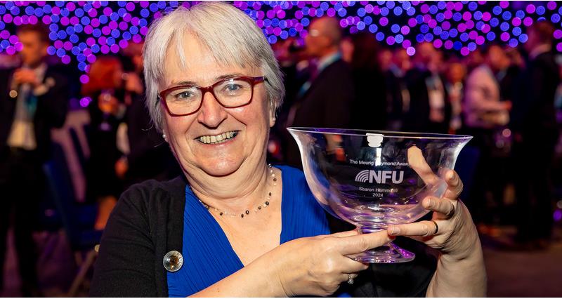 Welsh poultry farmer Sharon Hammond has won this year's Meurig Raymond Award at the NFU Conference