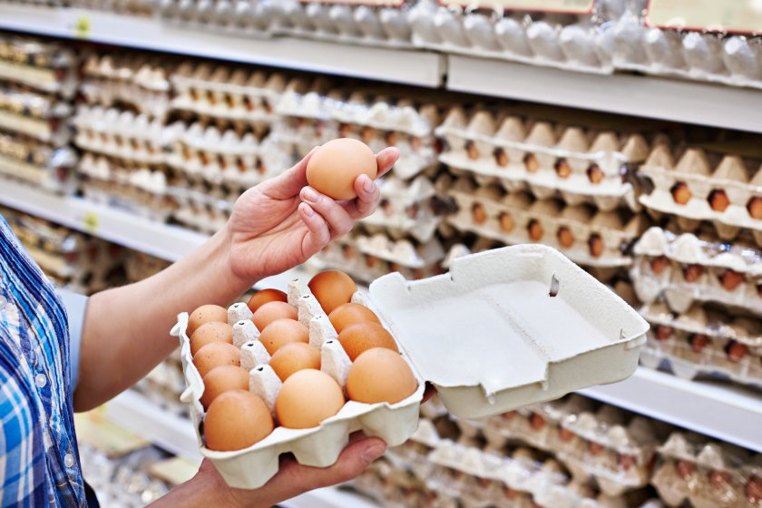 Supermarket egg shelves in focus as customers report box swapping scams