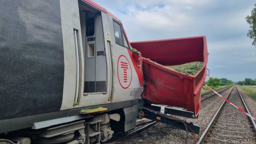 The collision caused significant damage to both the train and the agricultural trailer (Photo: RAIB)