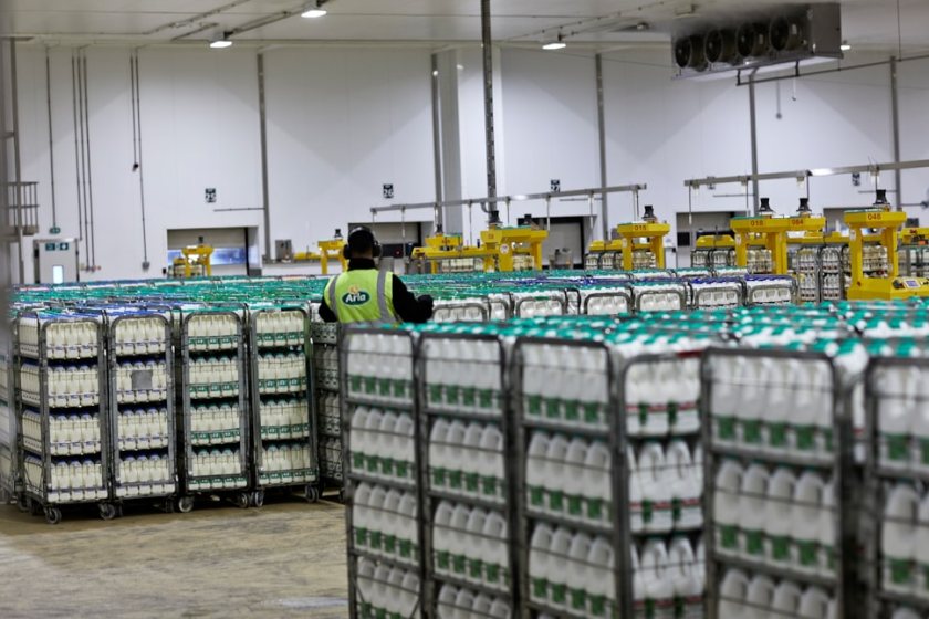 The combined business will operate under the Arla name and have a milk pool of 19.4 billion kg a year (Photo: Arla)