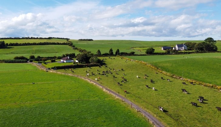 The union says rising imports risk weakening confidence among Scottish farmers and crofters