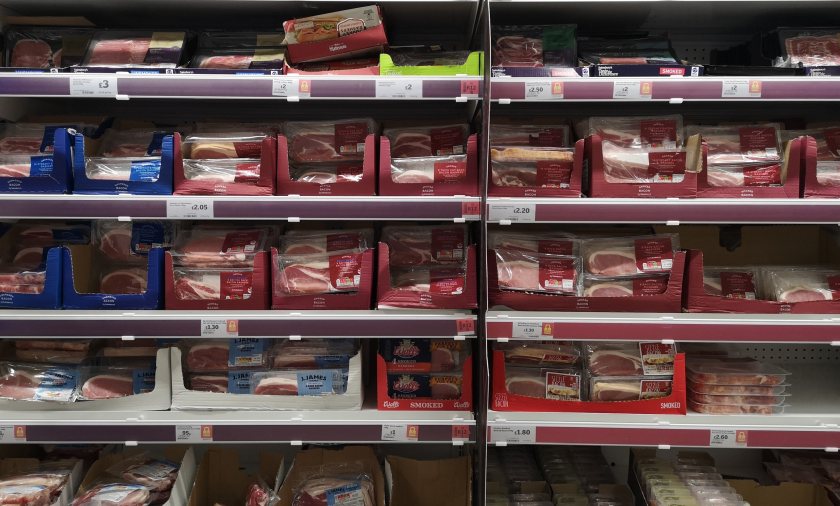 The report argues that phrases such as 'farm fresh' provide too little information about production conditions