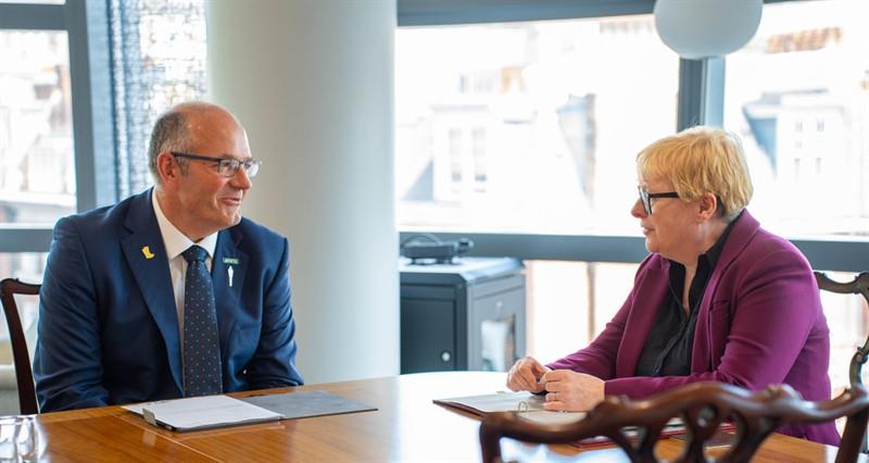 NFU president Tom Bradshaw met Defra Secretary Angela Eagle to discuss drought (Photo: NFU)