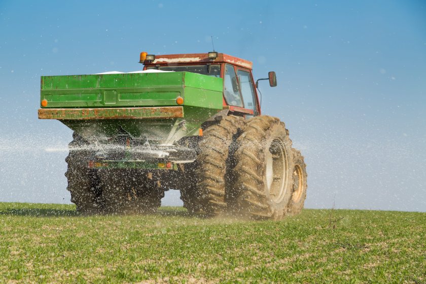 Ministers urged to cut Britain's dependence on imported fertiliser