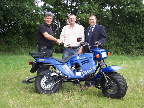 Salek_Wright_Rainsley – Manocher Salek, Chief Executive, EcoRider, Richard Wright (winner), Nick Rainsley, Marketing Manager, Agrovista UK