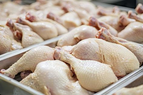 Parents and farmers slam use of imported chicken in Welsh school meals