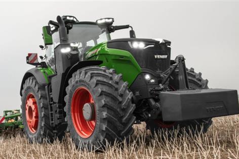 Trelleborg launches 5,000-hour tyre guarantee to cut farm costs