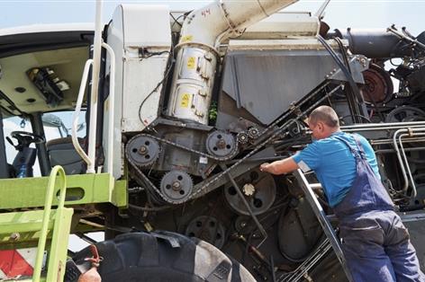 Witham Group urges farmers to order early for harvest
